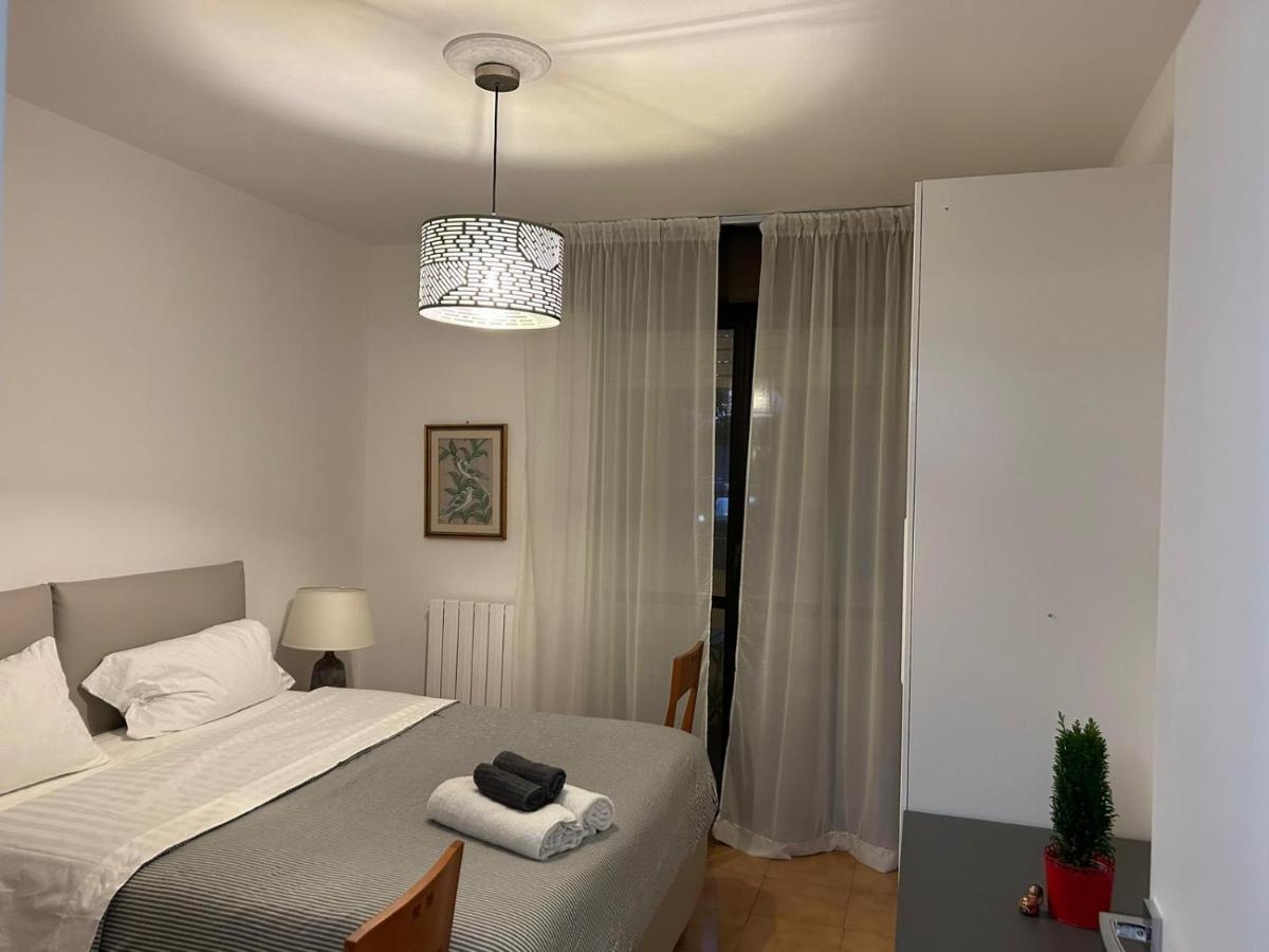 Casa Vacanze 1702, Con La Camera Matrimoniale Con Il Bagno Privato E Un Soggiorno Comune Milano Eksteriør bilde